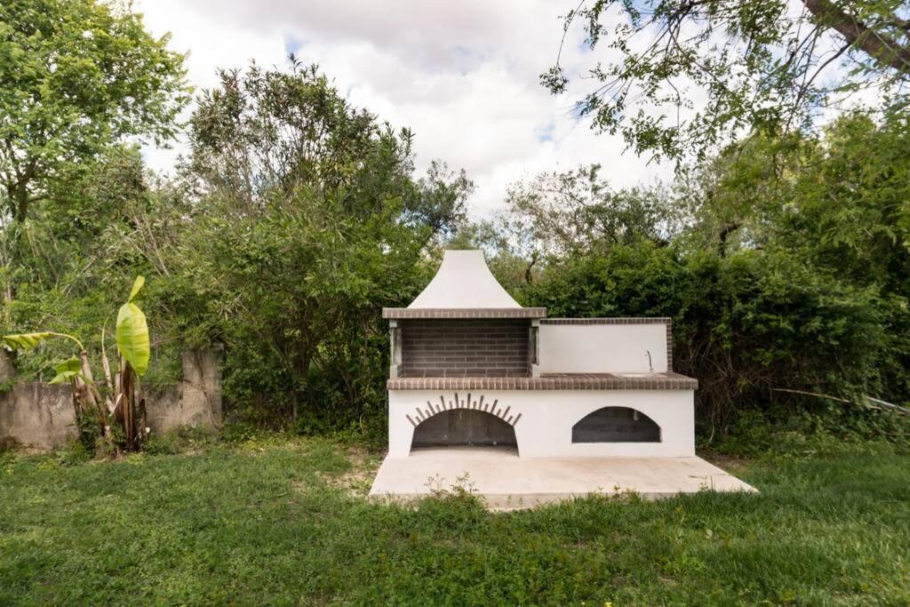 The Cottage House Romírion المظهر الخارجي الصورة
