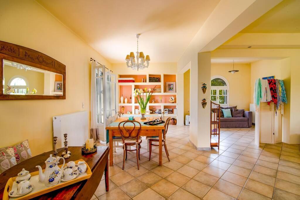 The Cottage House Romírion المظهر الخارجي الصورة
